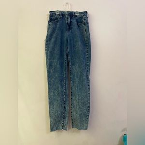 vintage mom jeans, medium wash, no rips, high rise